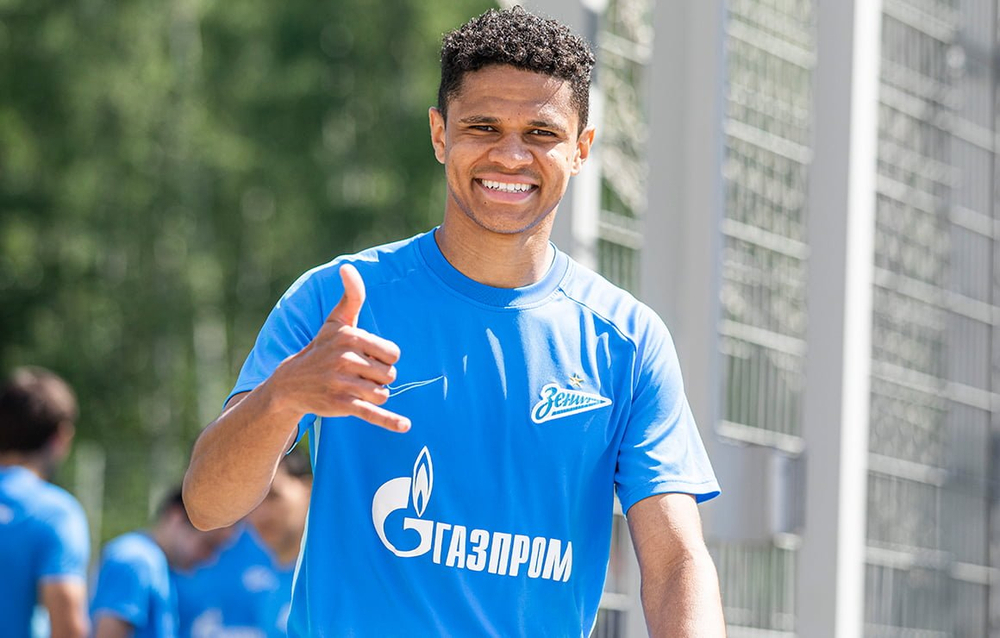 Деян Ловрен