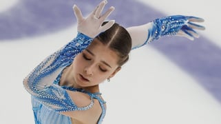 Судьи простили Камиле Валиевой грубейшую ошибку в финале Гран-при