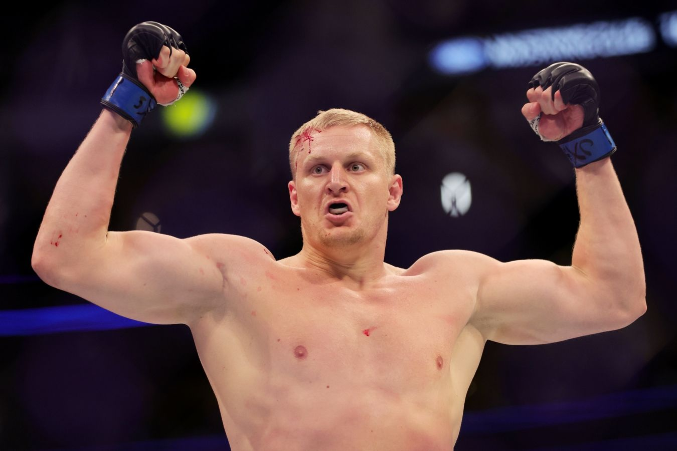 Ufc американец. Боец юфс Павлович.