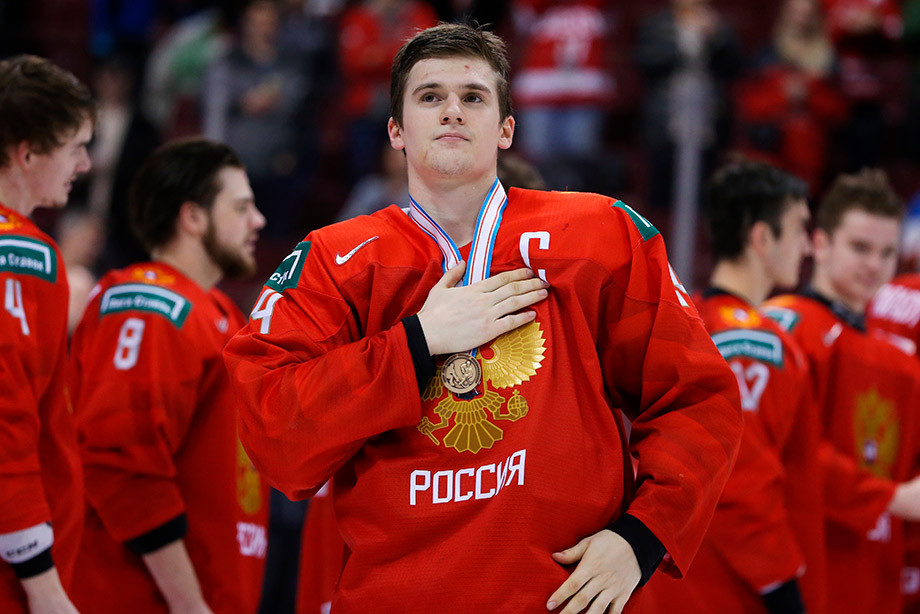 21-летний нападающий Авангарда Клим Костин пропустит два ближайших матча своей команды из-за дисквалификации